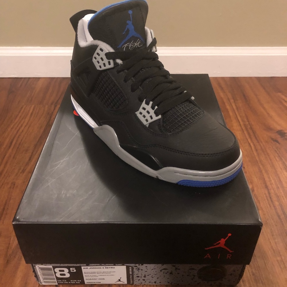 *Authentic* Jordan 4 Retro Motorsport Alternate